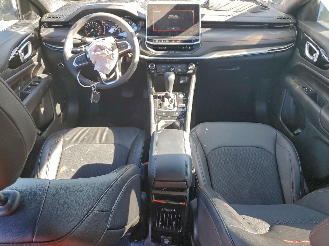 2025 JEEP COMPASS TRAILHAWK photo 15
