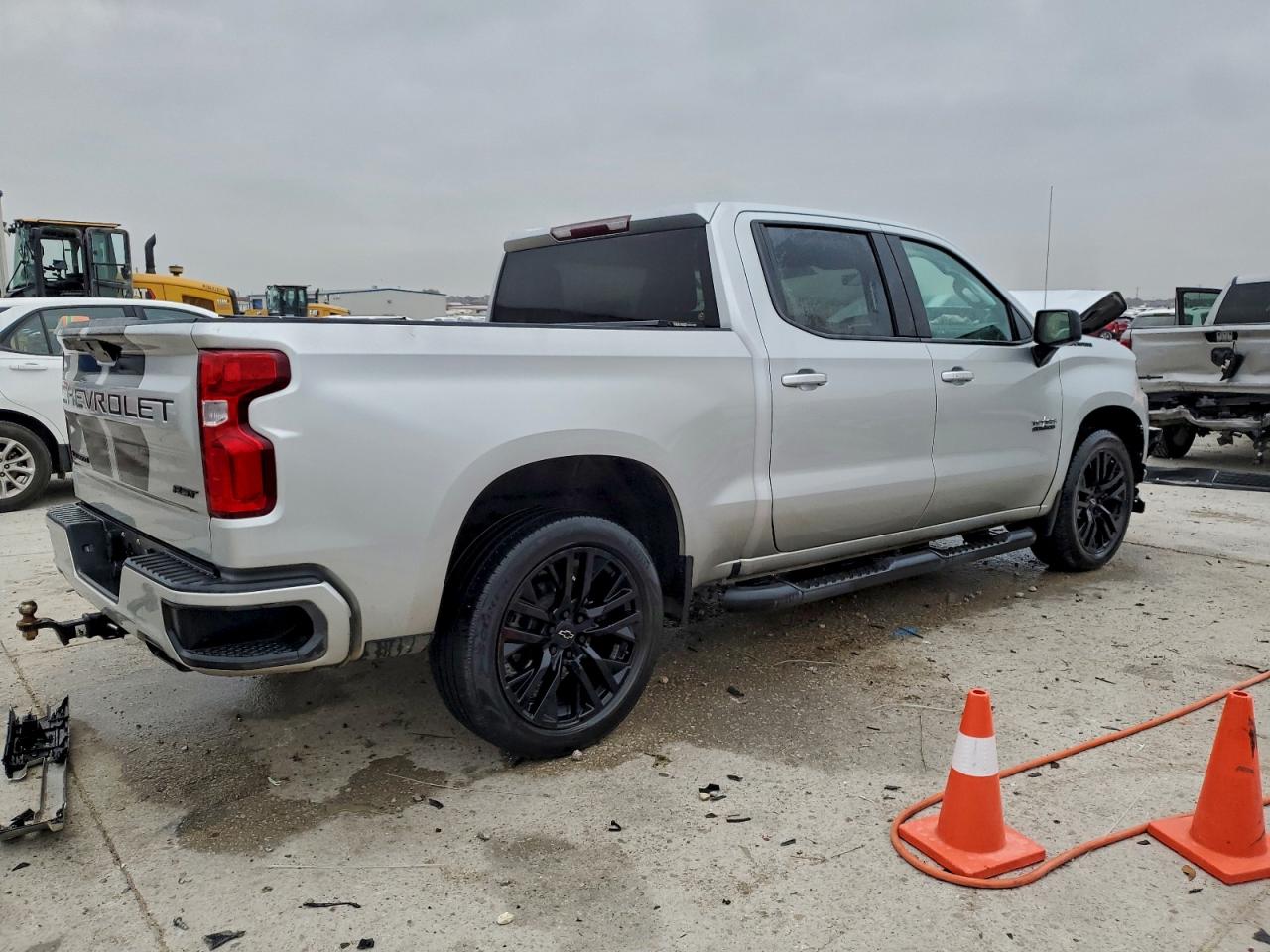 2021 CHEVROLET SILVERADO C1500 RST photo 3