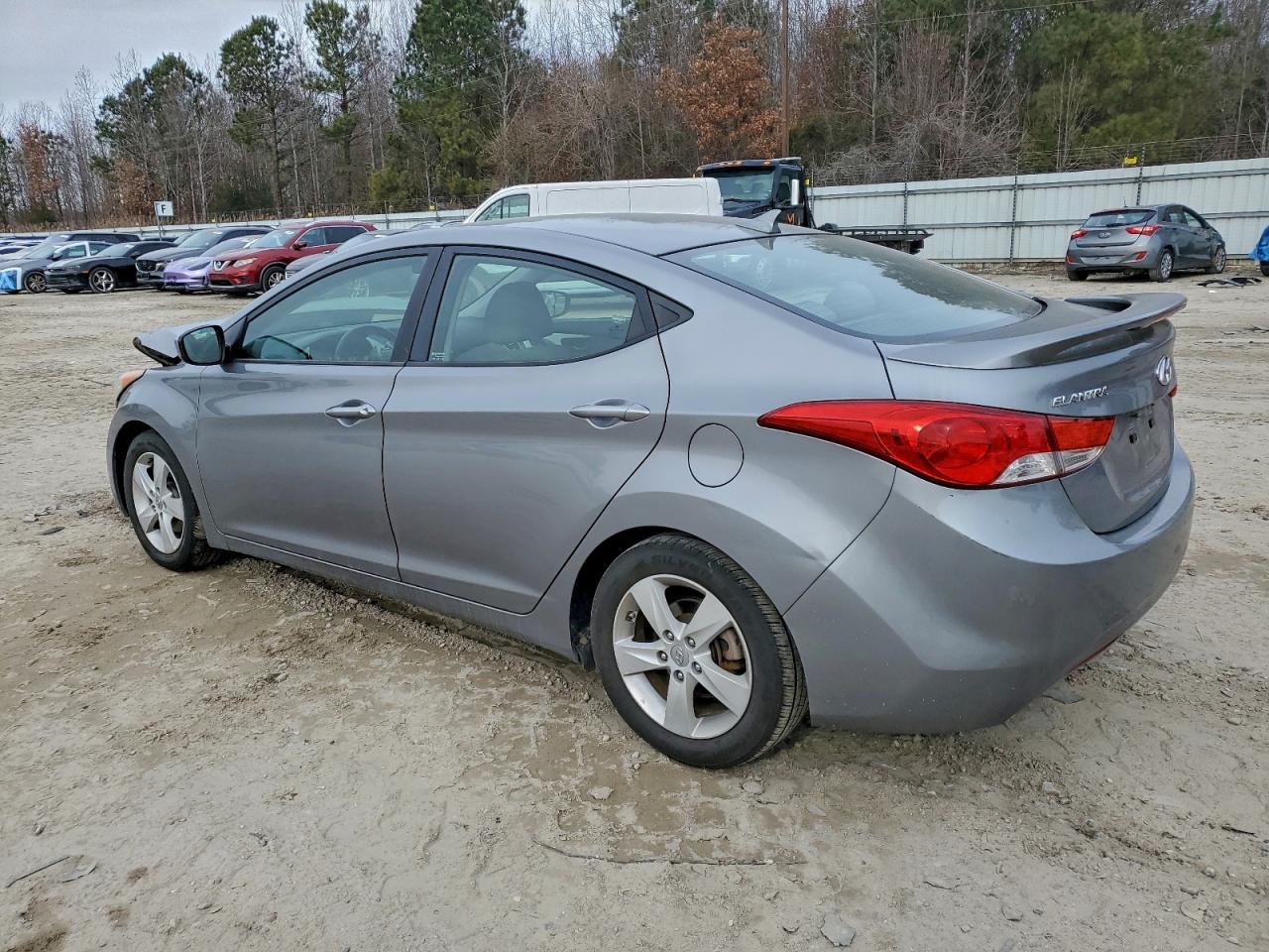 2013 HYUNDAI ELANTRA GLS photo 3