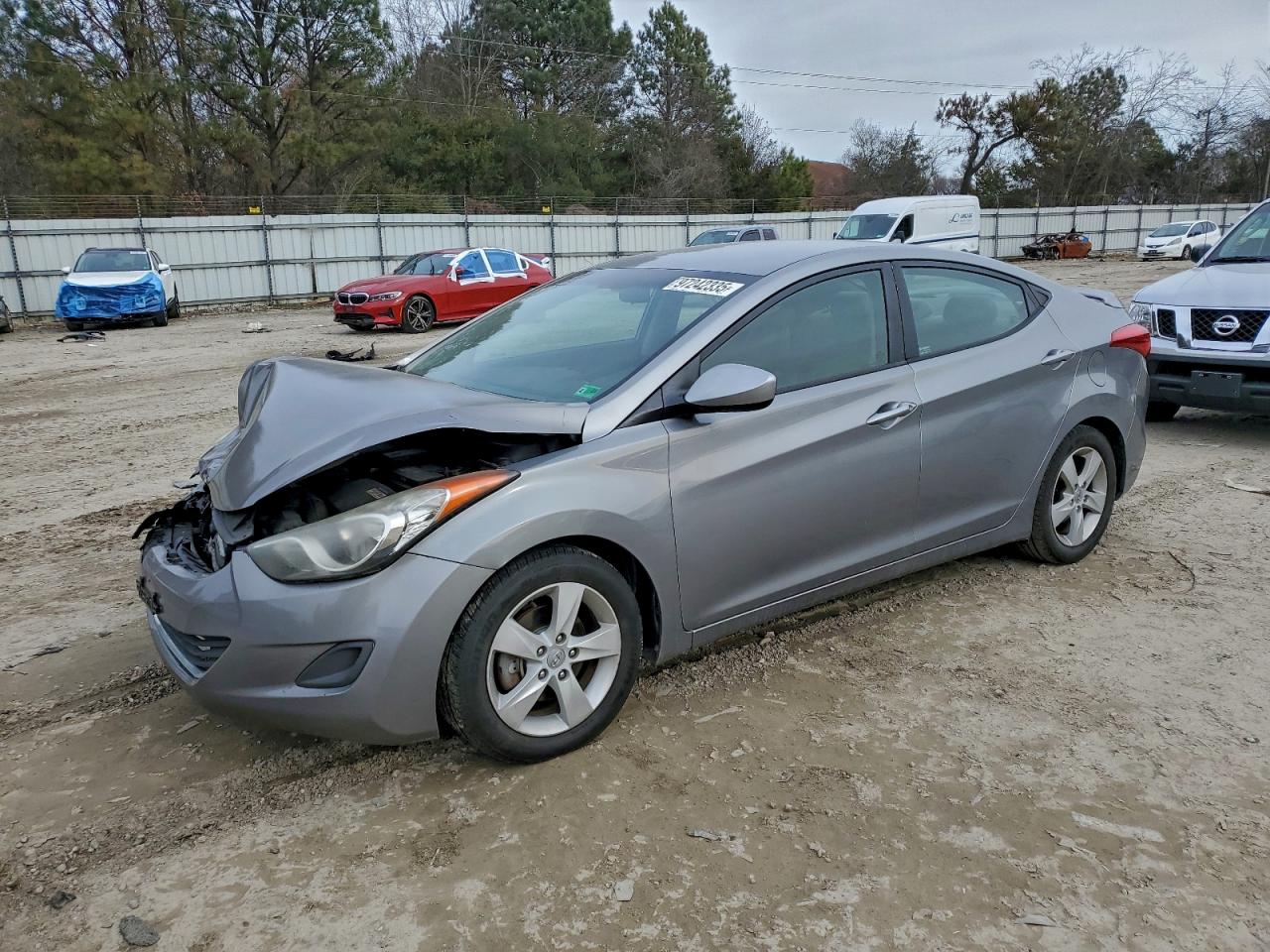 2013 HYUNDAI ELANTRA