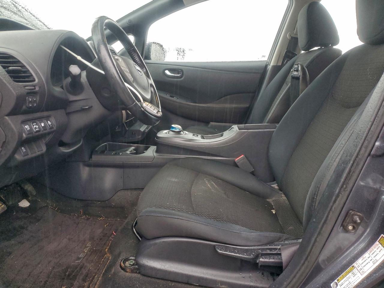2013 NISSAN LEAF S photo 13