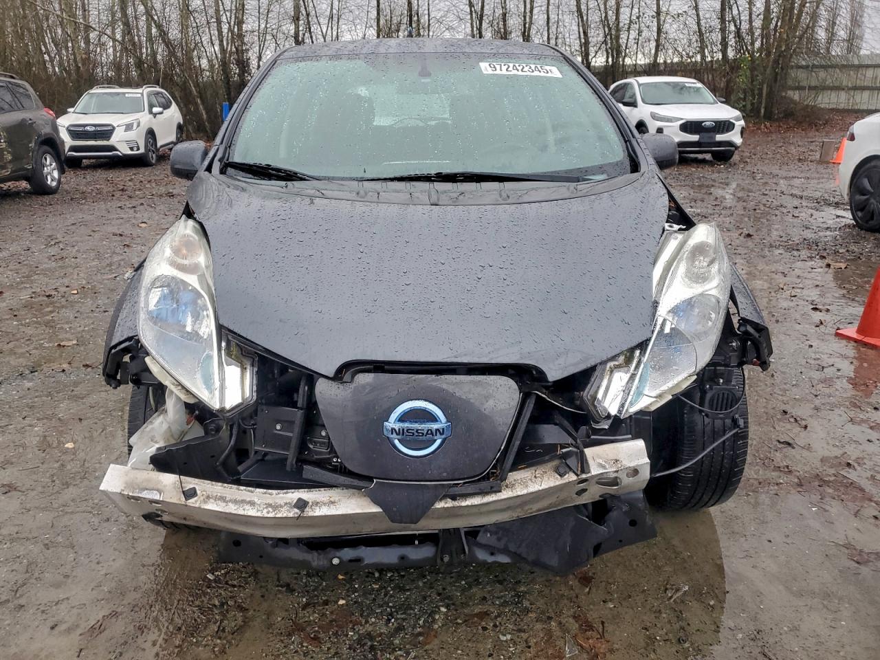 2013 NISSAN LEAF S photo 9