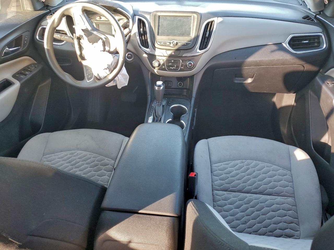 2018 CHEVROLET EQUINOX LS photo 8