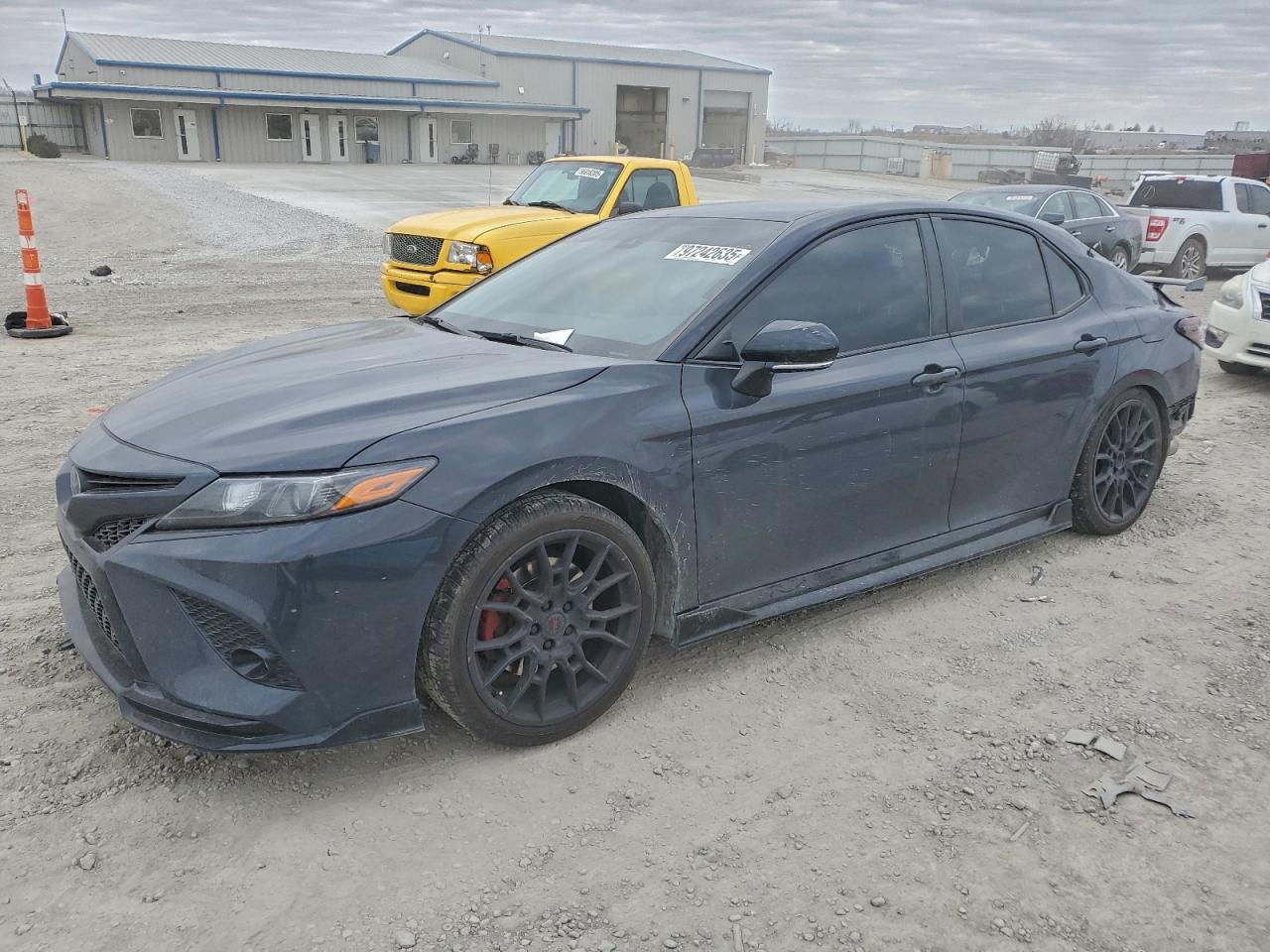 2023 TOYOTA CAMRY
