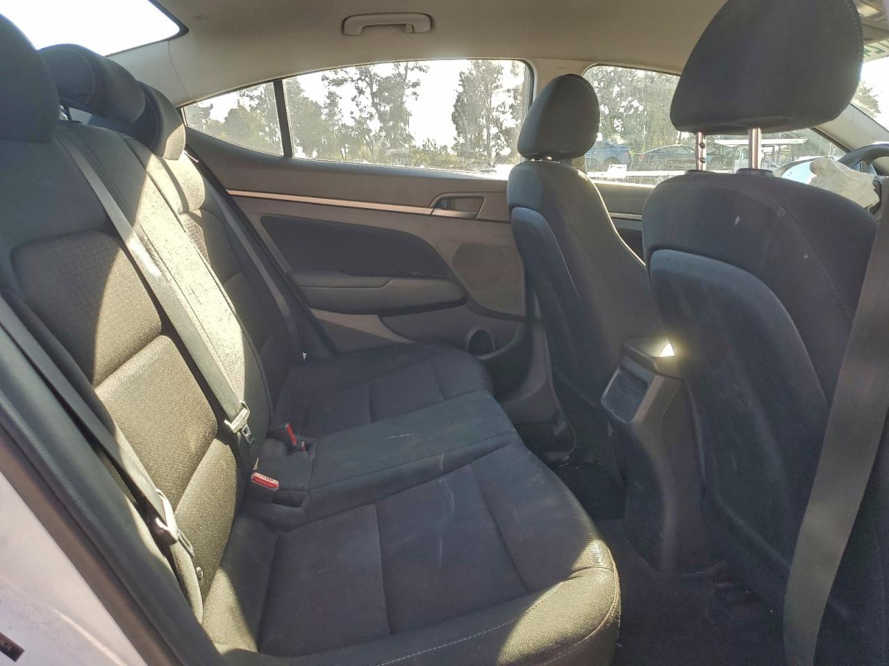 2018 HYUNDAI ELANTRA SEL photo 10