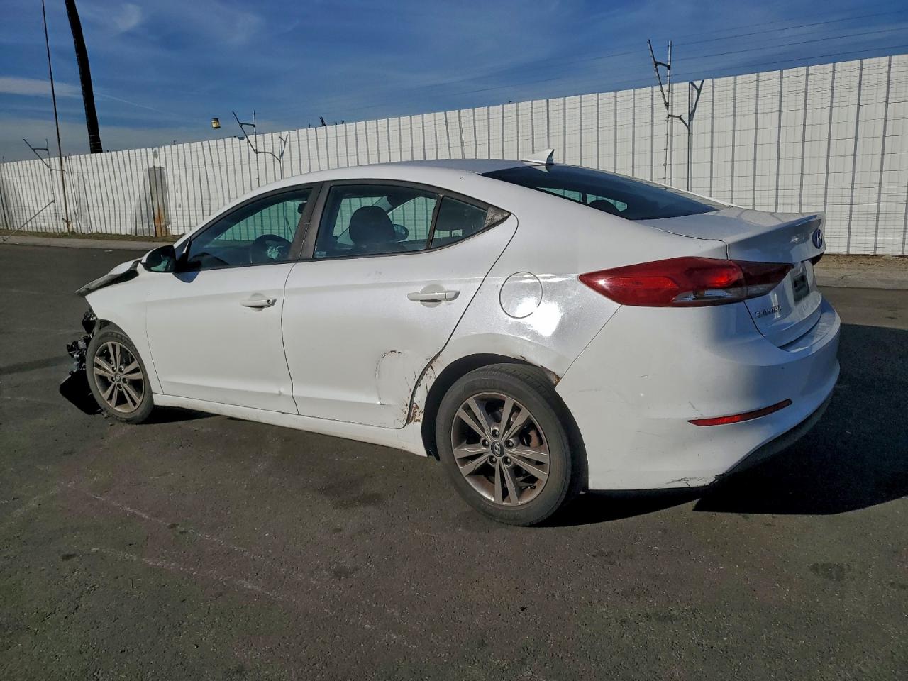 2018 HYUNDAI ELANTRA SEL photo 2