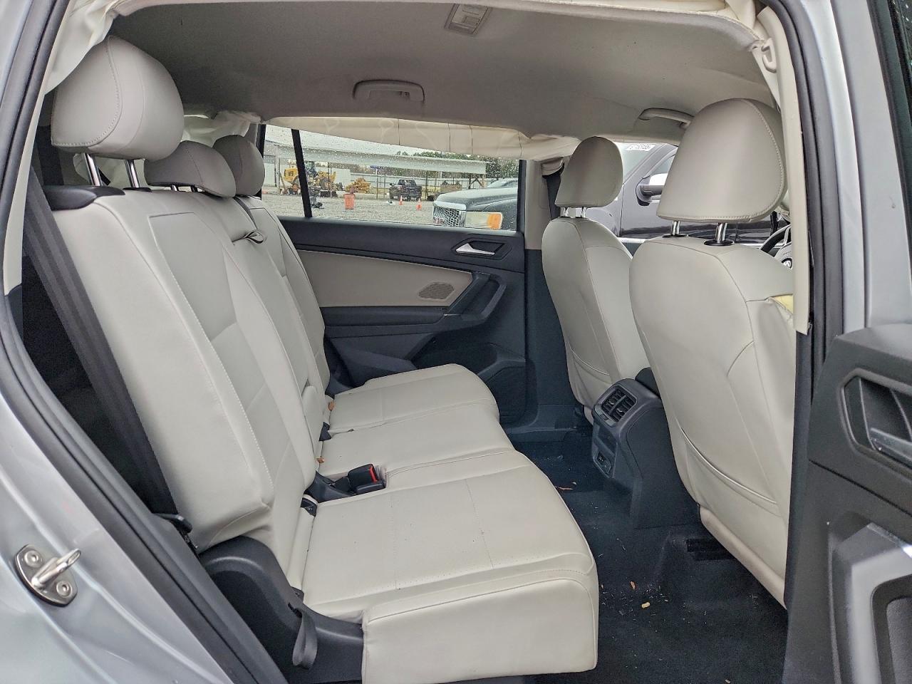 2020 VOLKSWAGEN TIGUAN SE photo 21