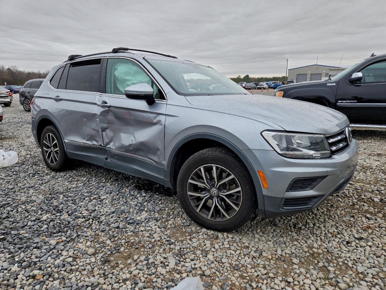 2020 VOLKSWAGEN TIGUAN SE photo 7
