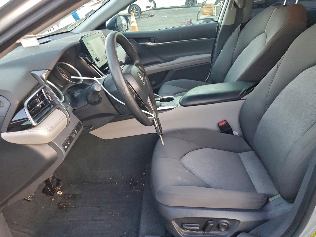 2024 TOYOTA CAMRY LE photo 13