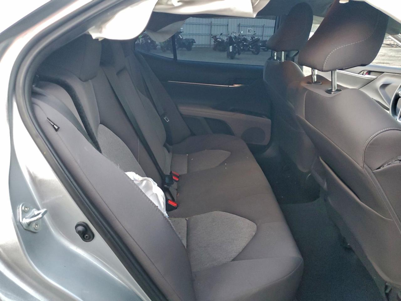 2024 TOYOTA CAMRY LE photo 19
