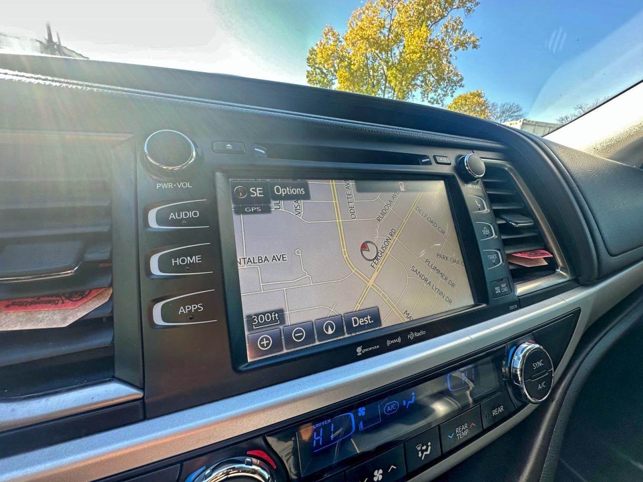 2018 TOYOTA HIGHLANDER SE photo 21