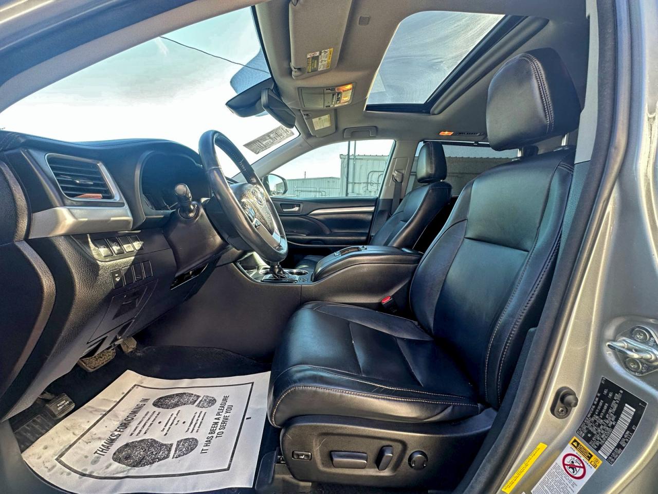 2018 TOYOTA HIGHLANDER SE photo 9