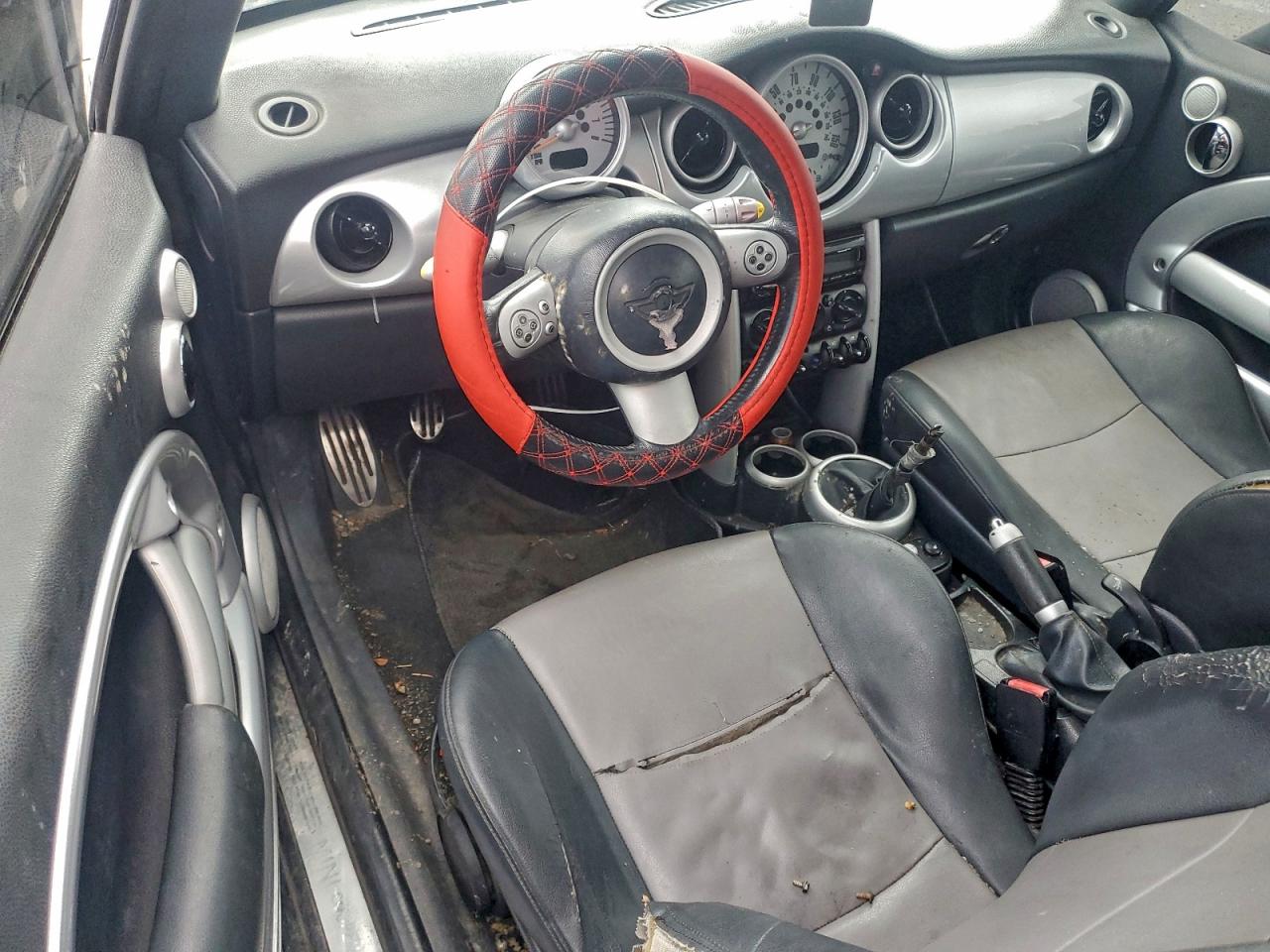 2006 MINI COOPER S photo 8