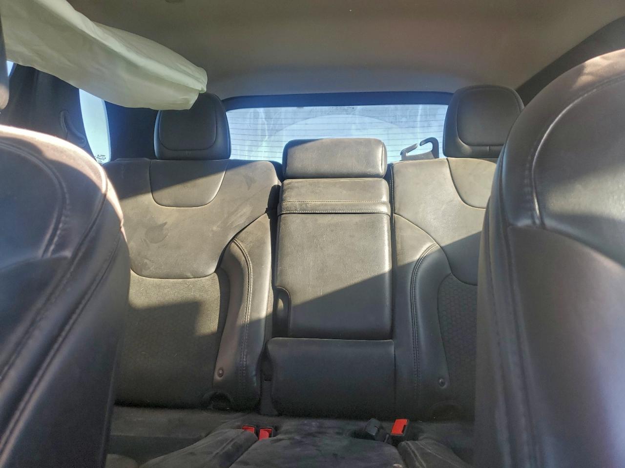 2019 JEEP CHEROKEE LATITUDE PLUS photo 19