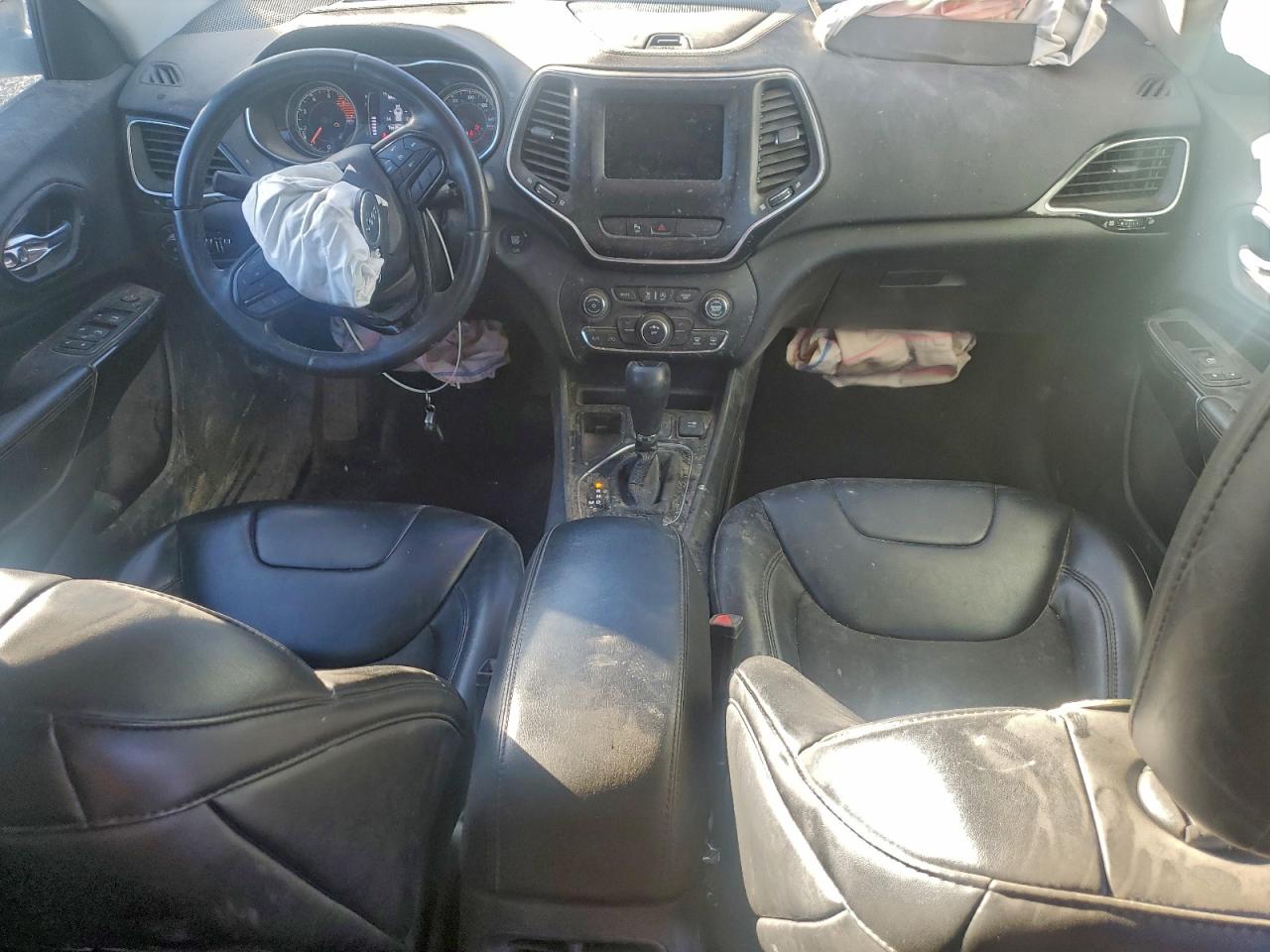 2019 JEEP CHEROKEE LATITUDE PLUS photo 15