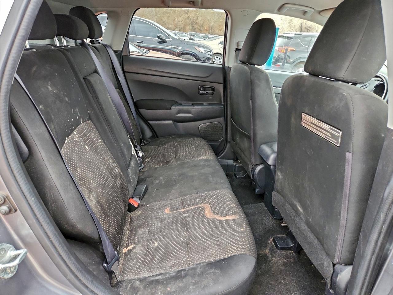 2016 MITSUBISHI OUTLANDER SPORT ES photo 21