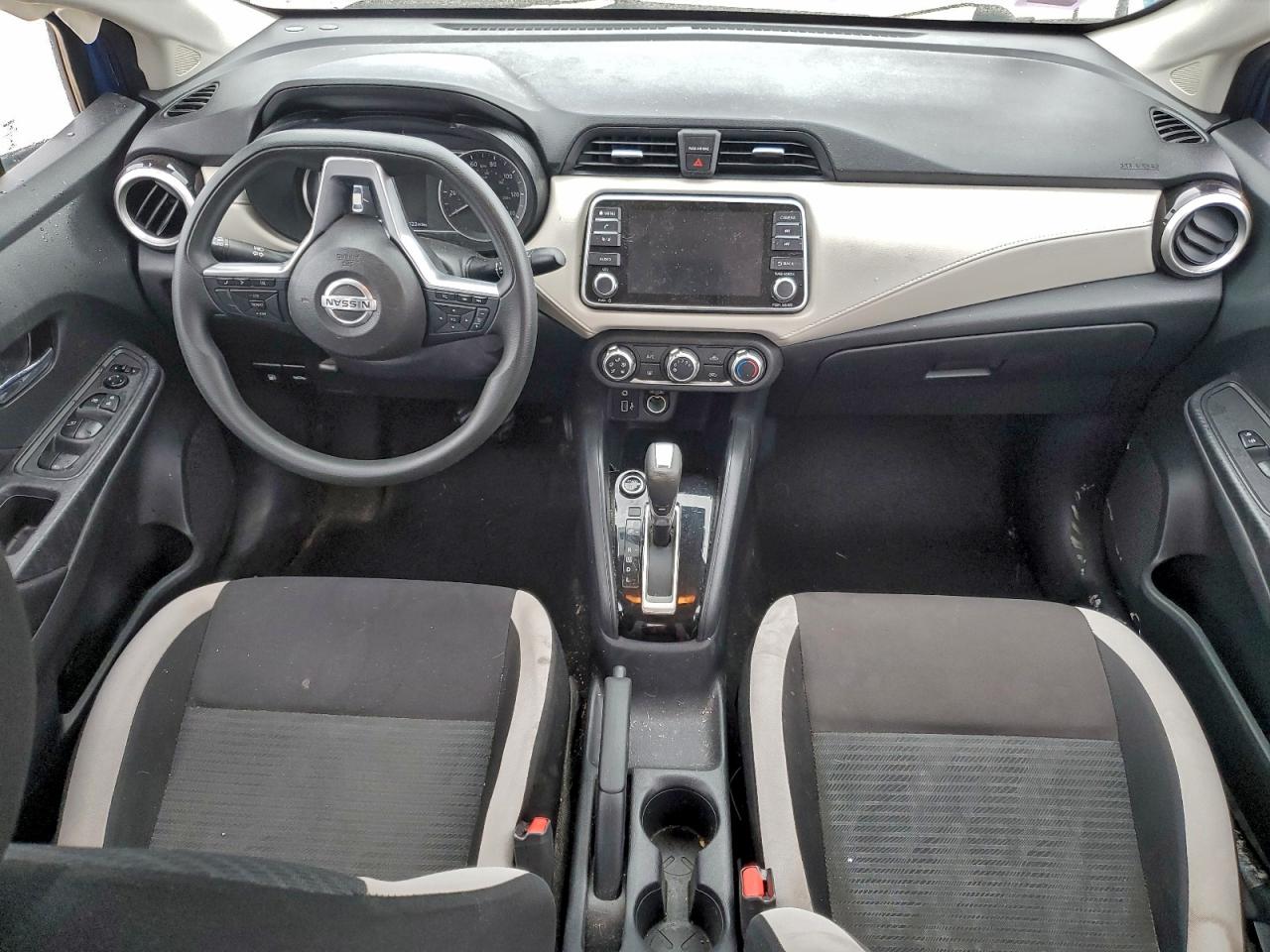 2021 NISSAN VERSA SV photo 29