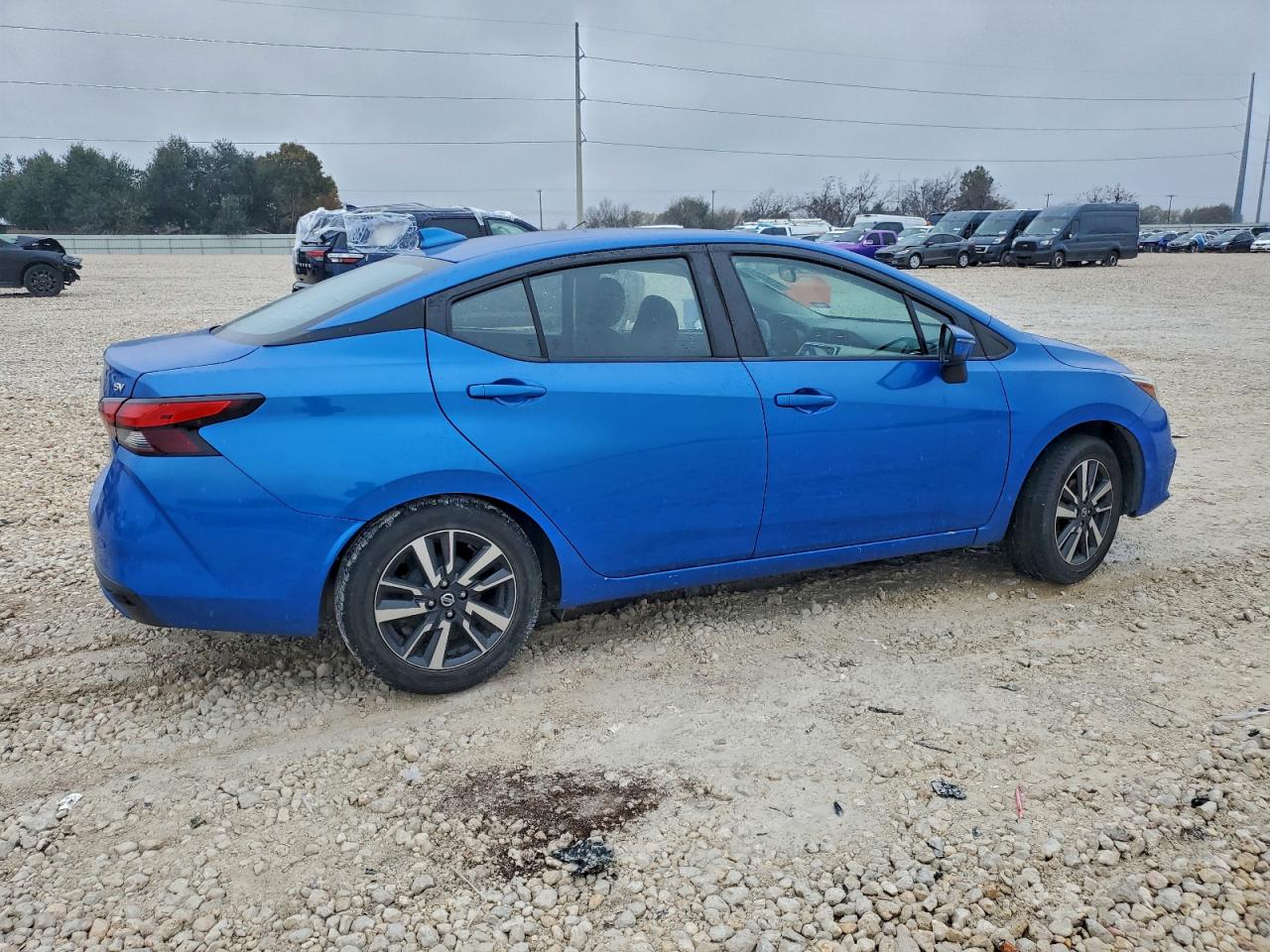 2021 NISSAN VERSA SV photo 9