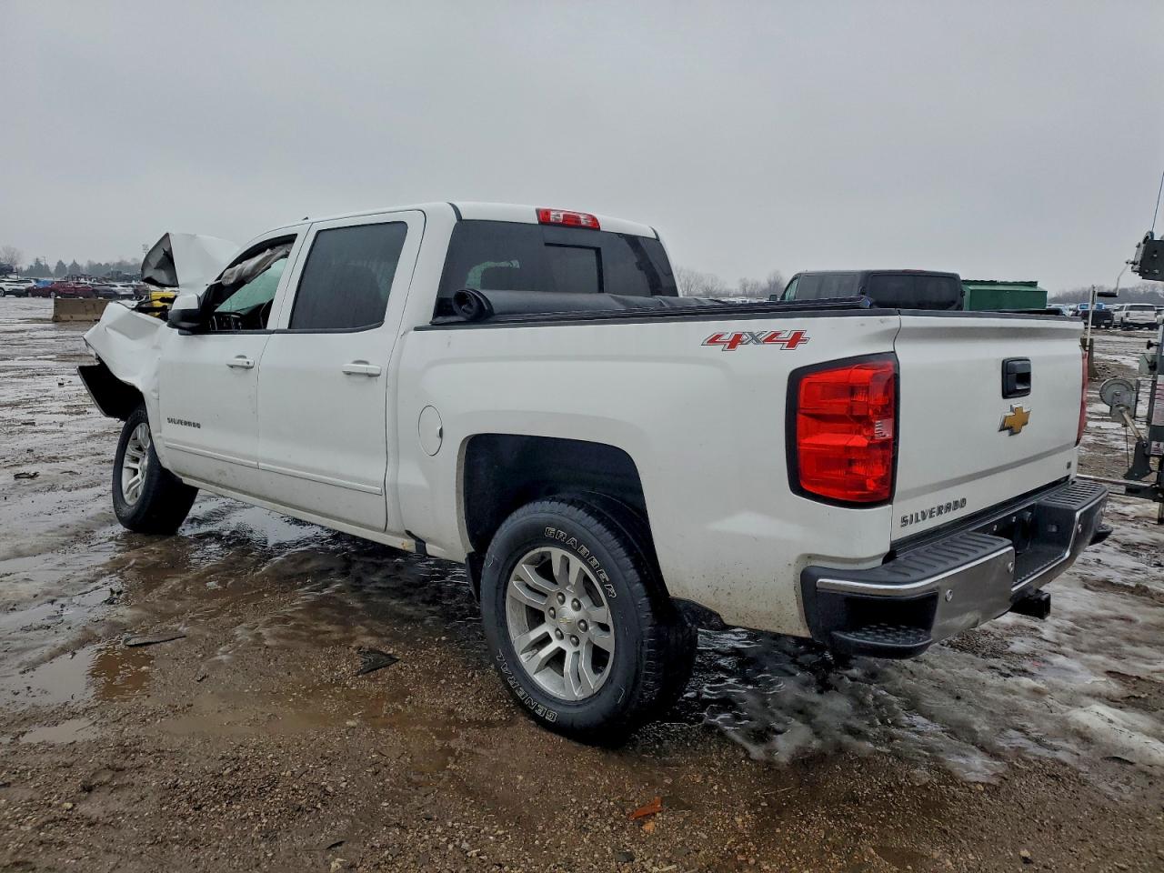 2017 CHEVROLET SILVERADO K1500 LT photo 2