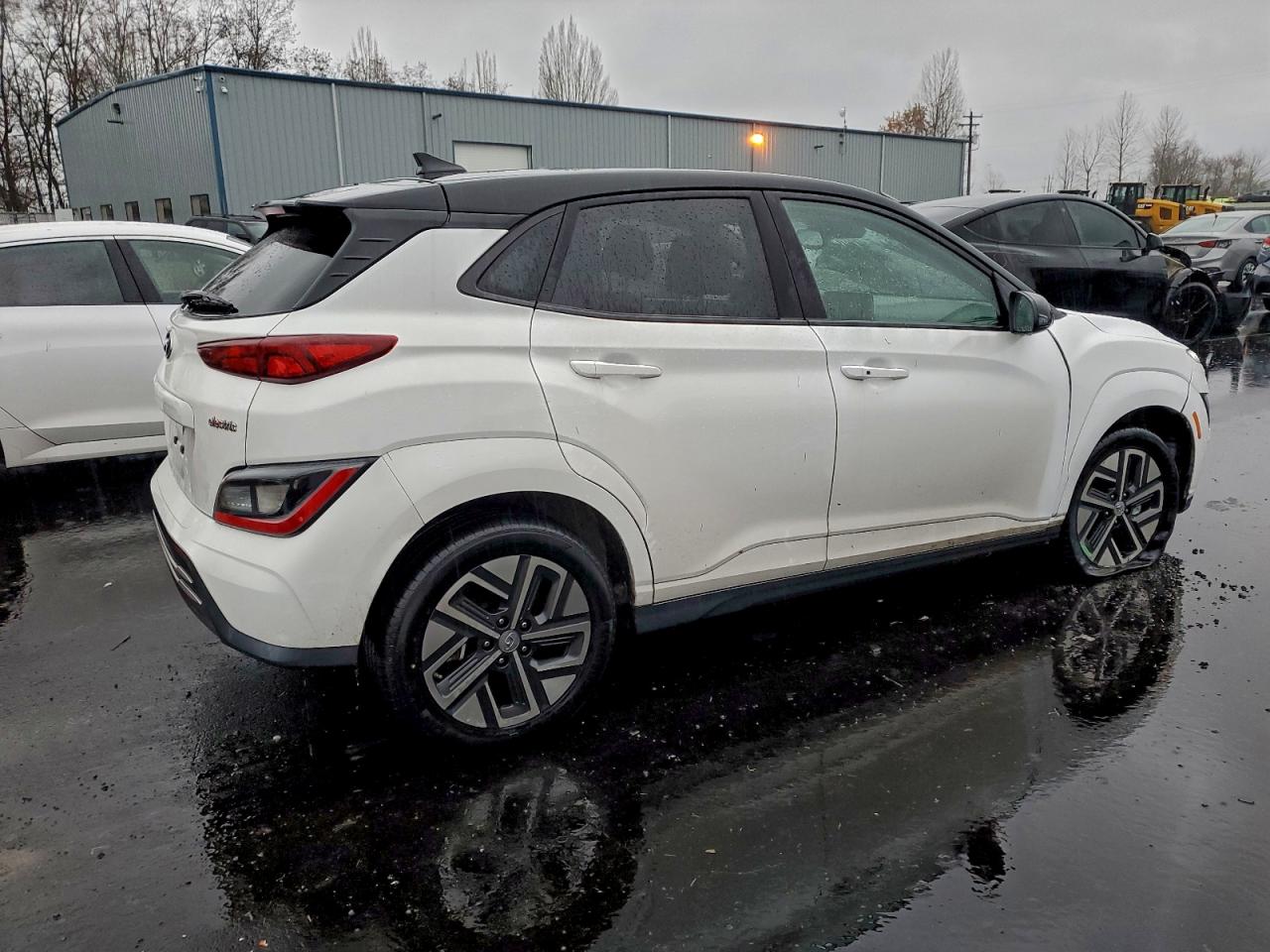 2022 HYUNDAI KONA SEL photo 3