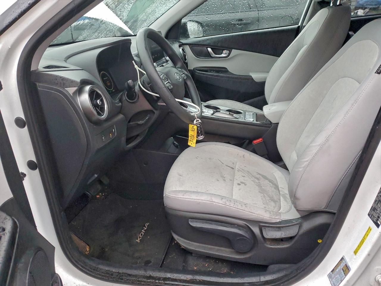 2022 HYUNDAI KONA SEL photo 7