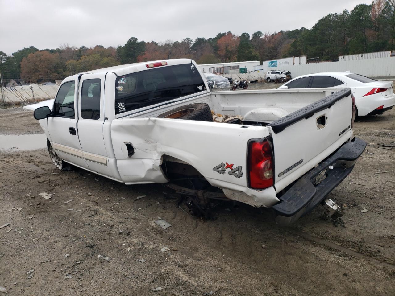 2005 CHEVROLET SILVERADO K1500 photo 2