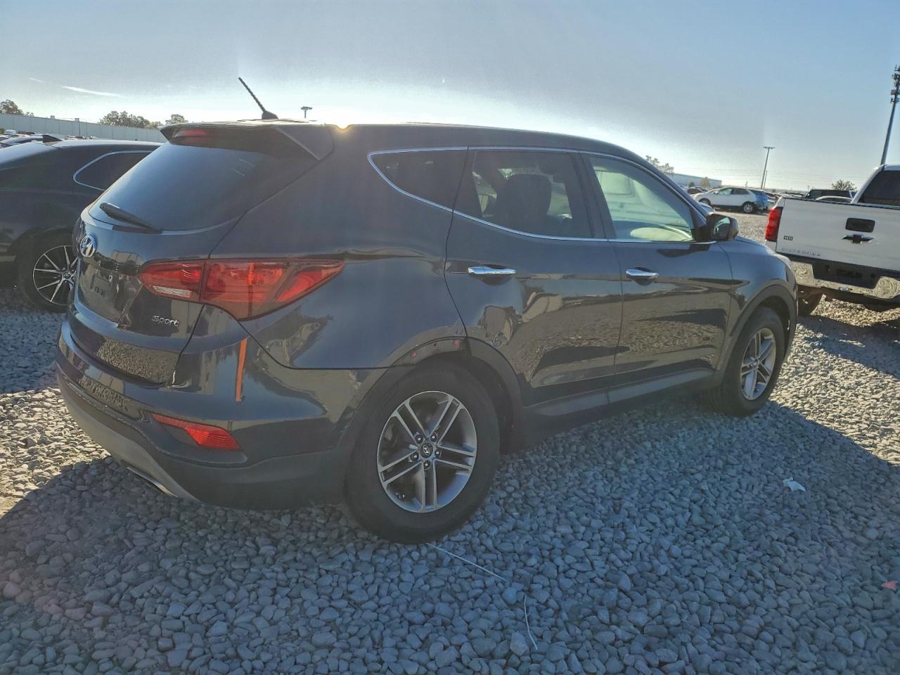 2018 HYUNDAI SANTA FE SPORT photo 3