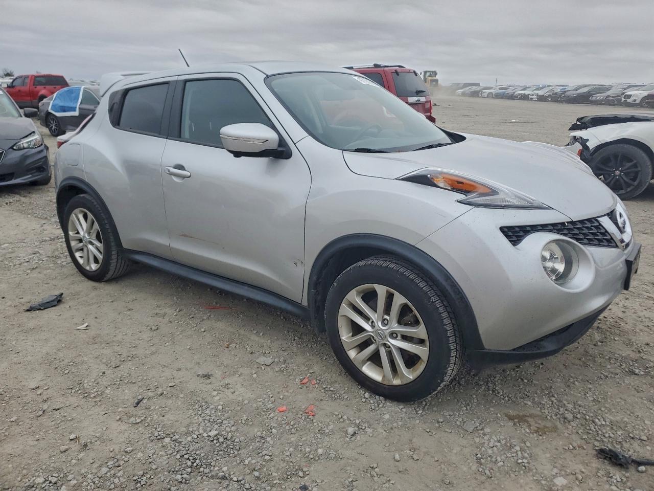 2015 NISSAN JUKE S photo 10
