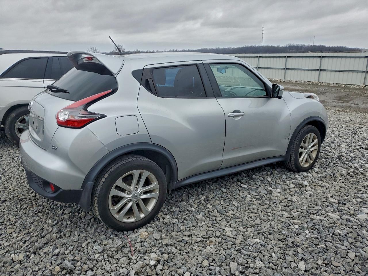 2015 NISSAN JUKE S photo 7