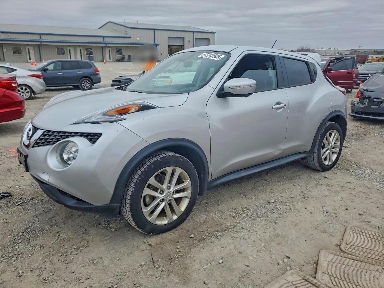 2015 NISSAN JUKE