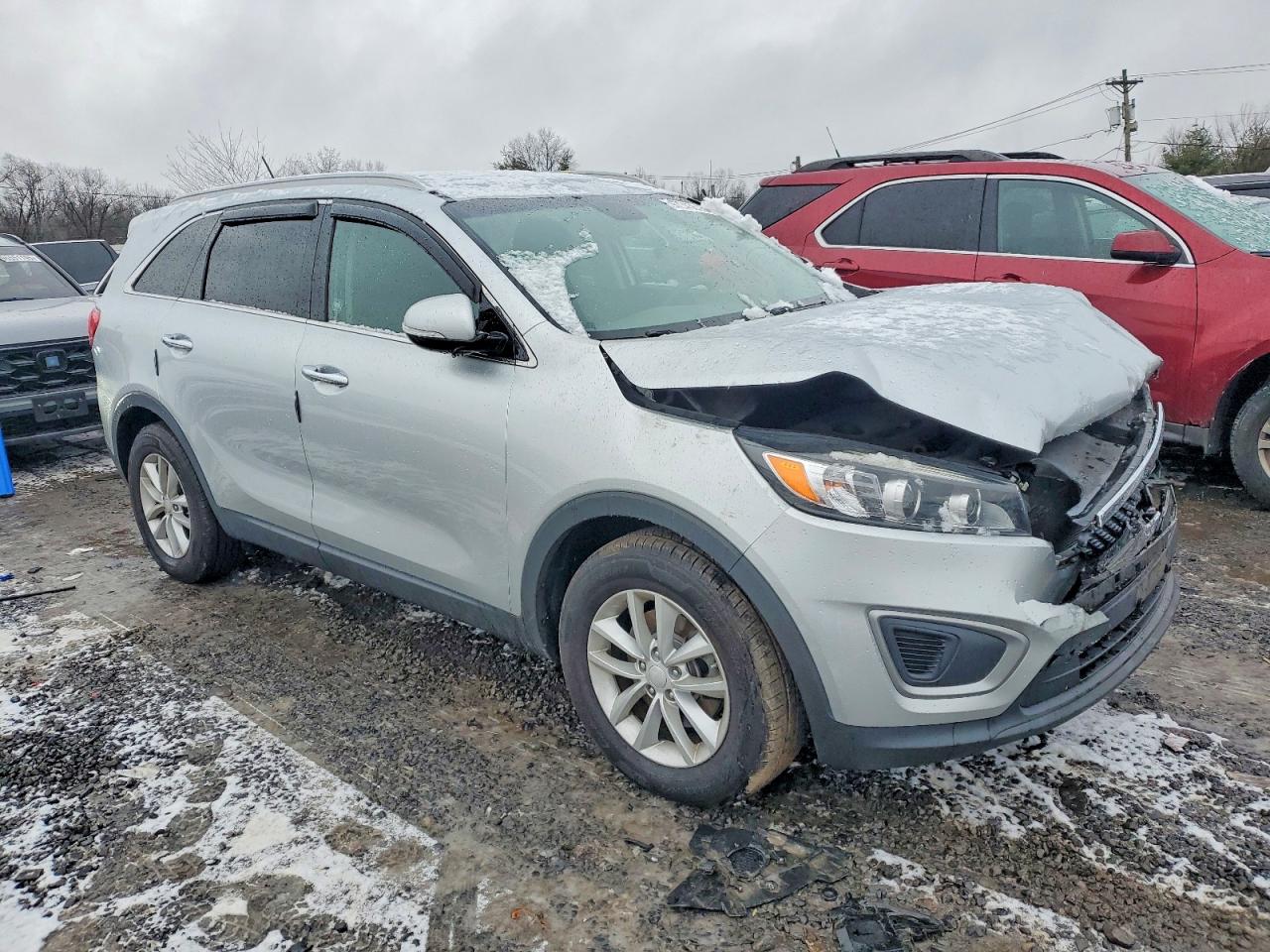 2017 KIA SORENTO LX photo 4