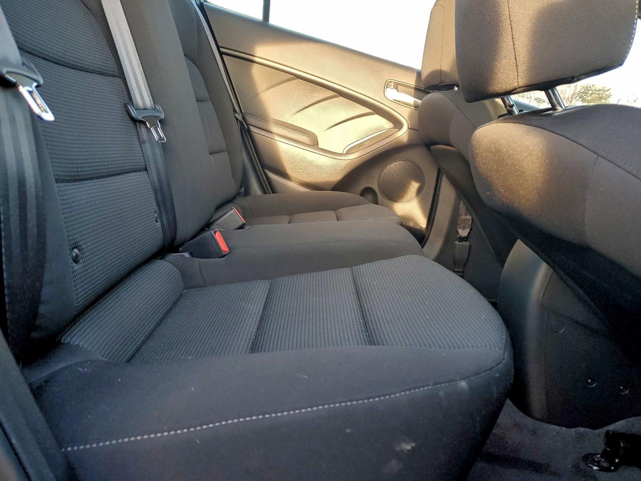 2017 KIA FORTE LX photo 28