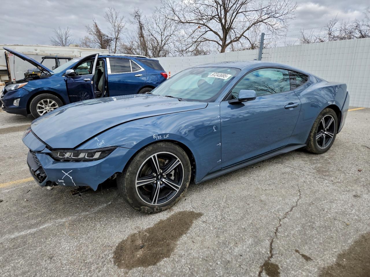 2025 FORD MUSTANG