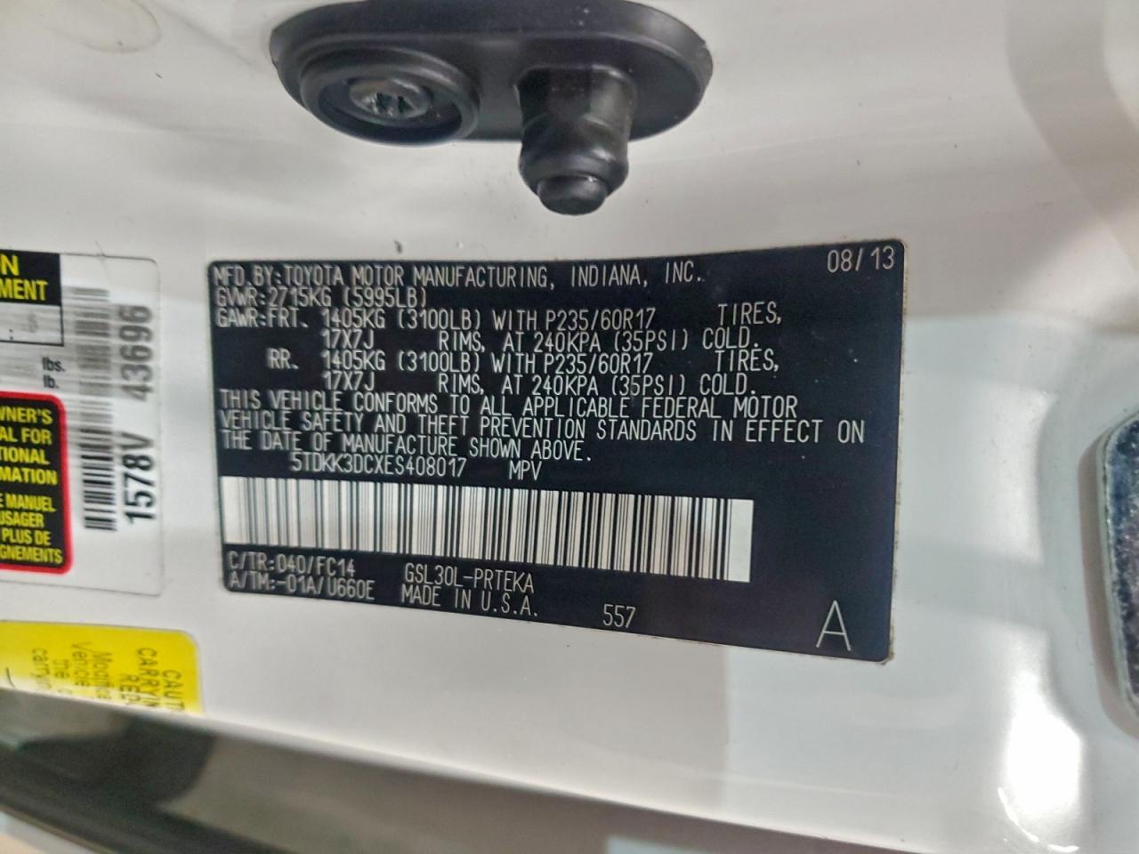 2014 TOYOTA SIENNA LE photo 25