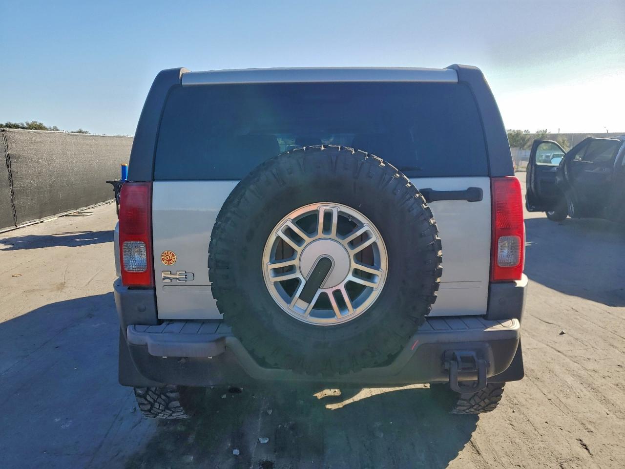 2006 HUMMER H3 photo 11