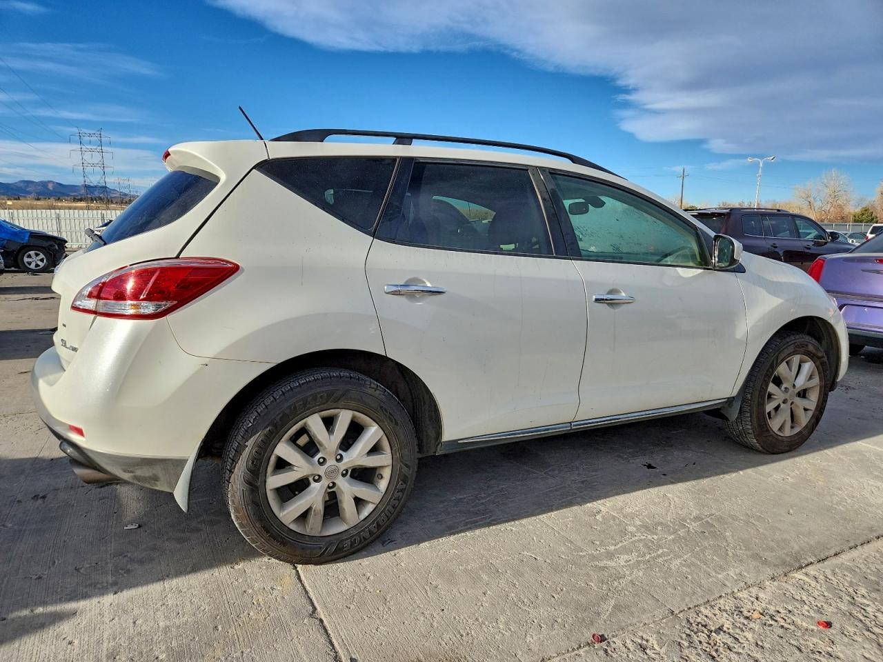 2014 NISSAN MURANO S photo 5