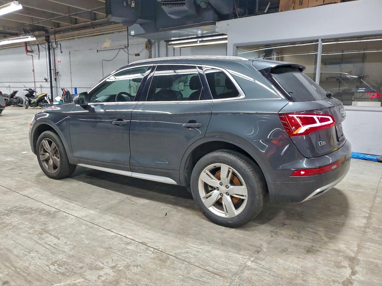 2018 AUDI Q5 PREMIUM PLUS photo 3