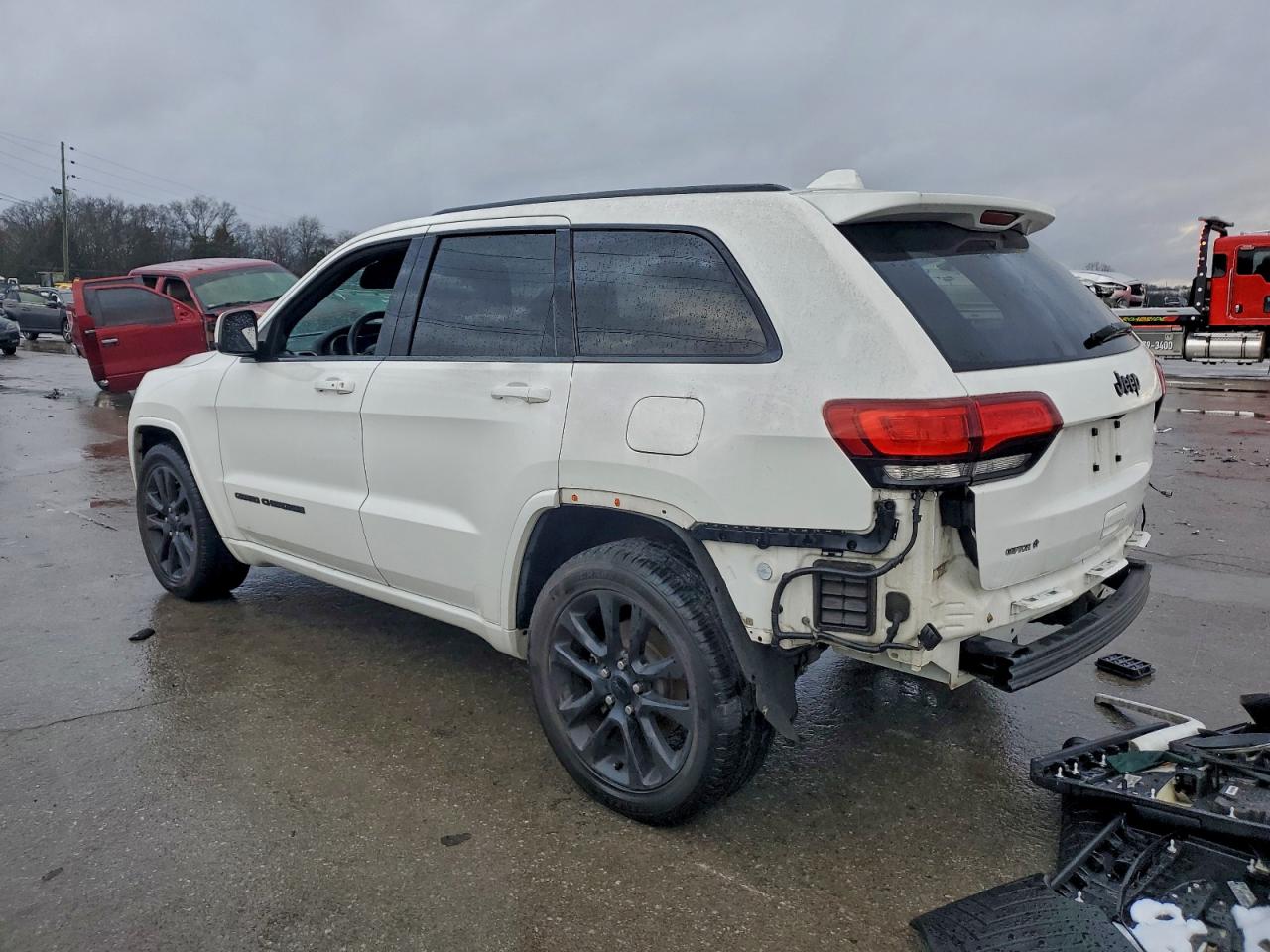 2018 JEEP GRAND CHEROKEE LAREDO photo 3