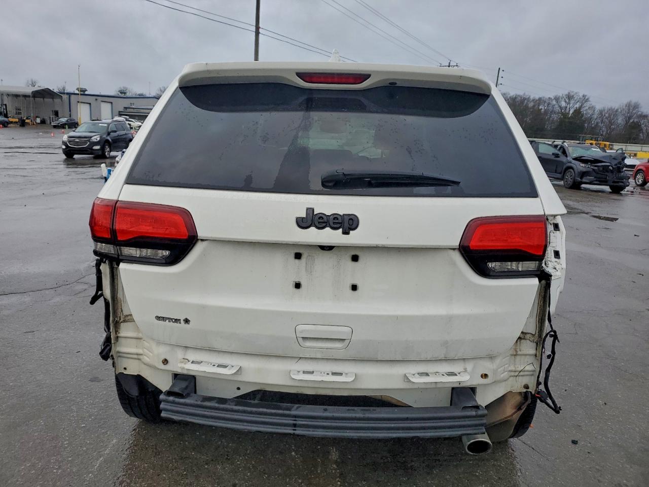 2018 JEEP GRAND CHEROKEE LAREDO photo 11