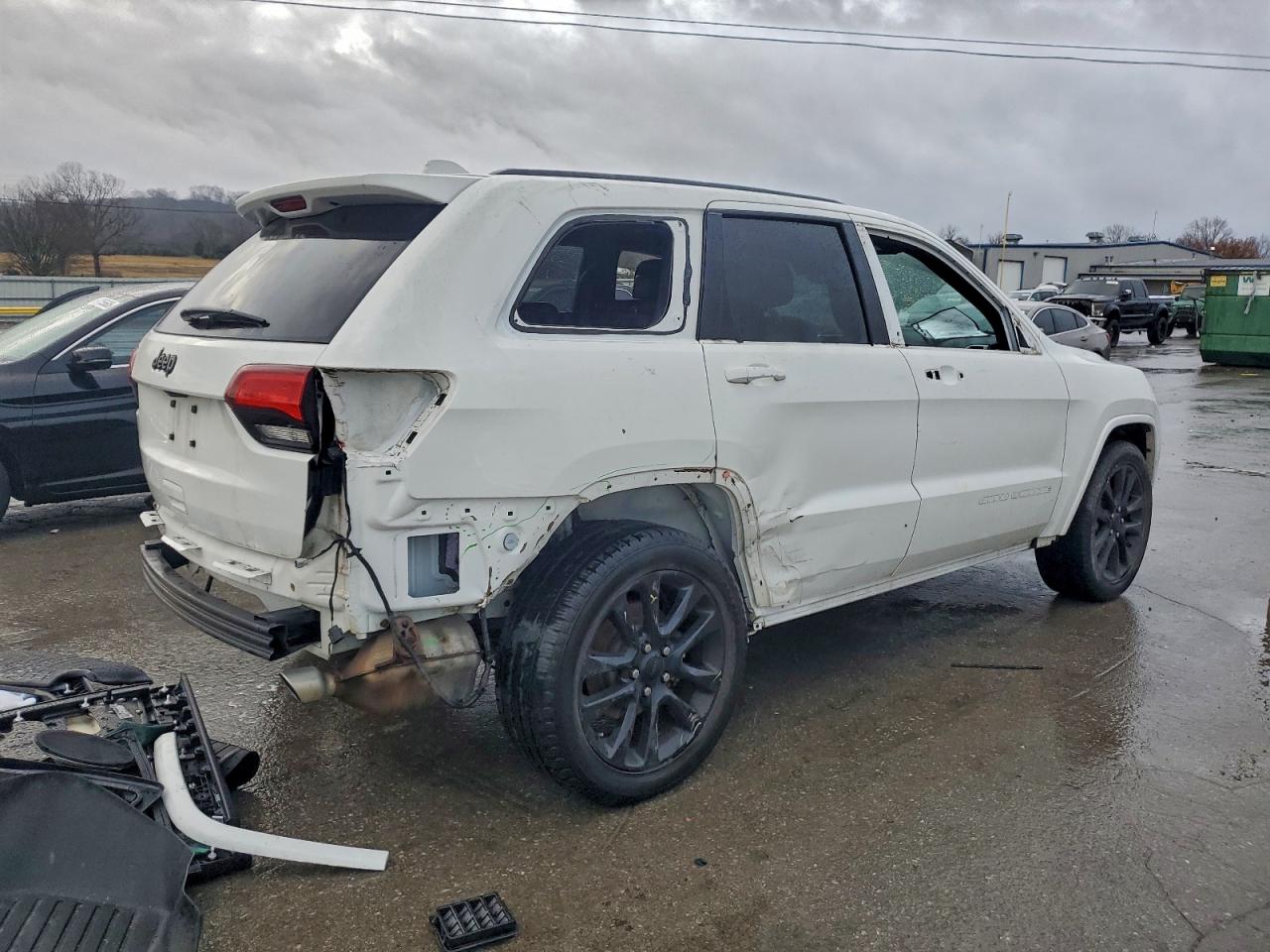 2018 JEEP GRAND CHEROKEE LAREDO photo 5