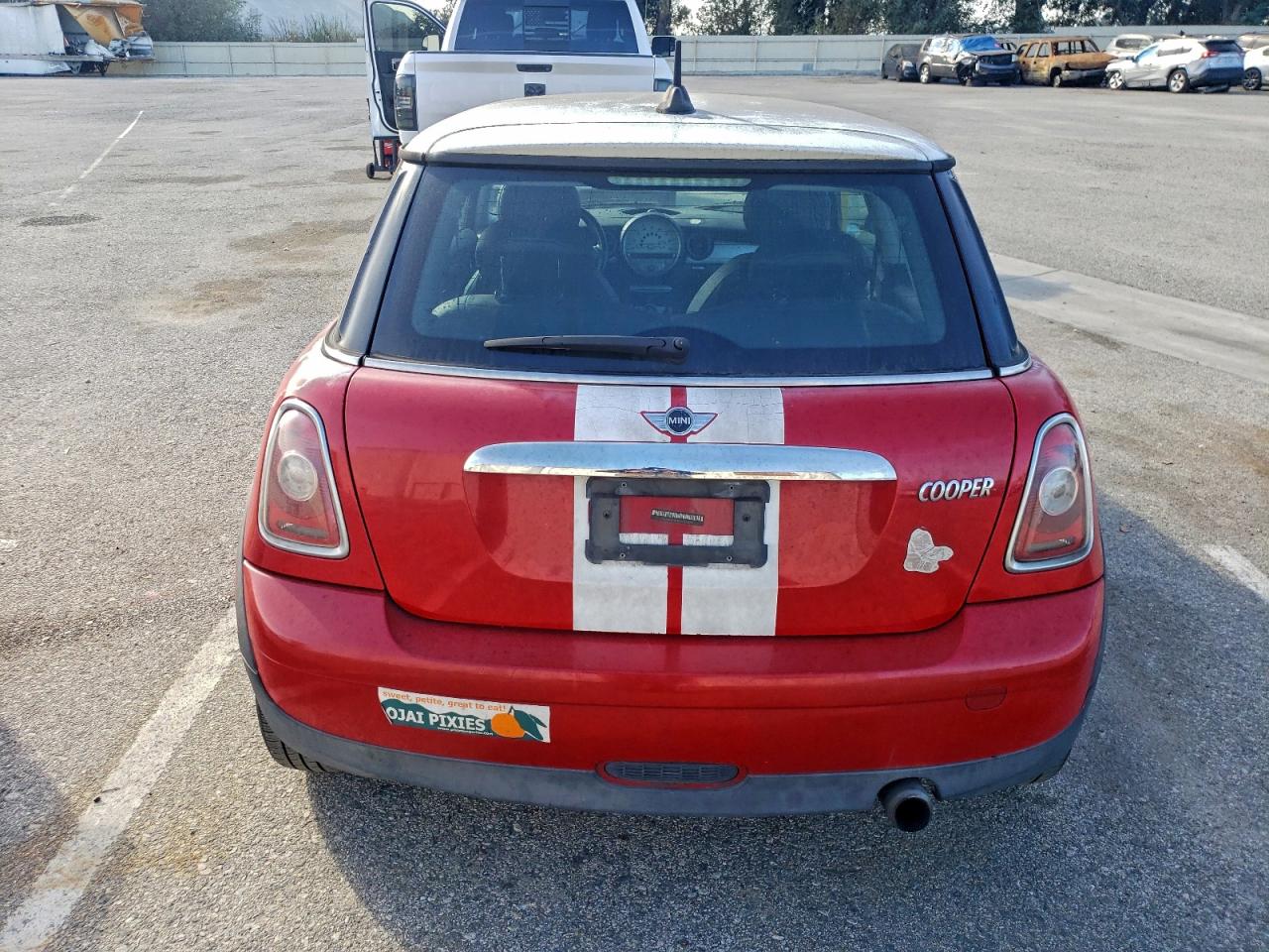 2010 MINI COOPER photo 11