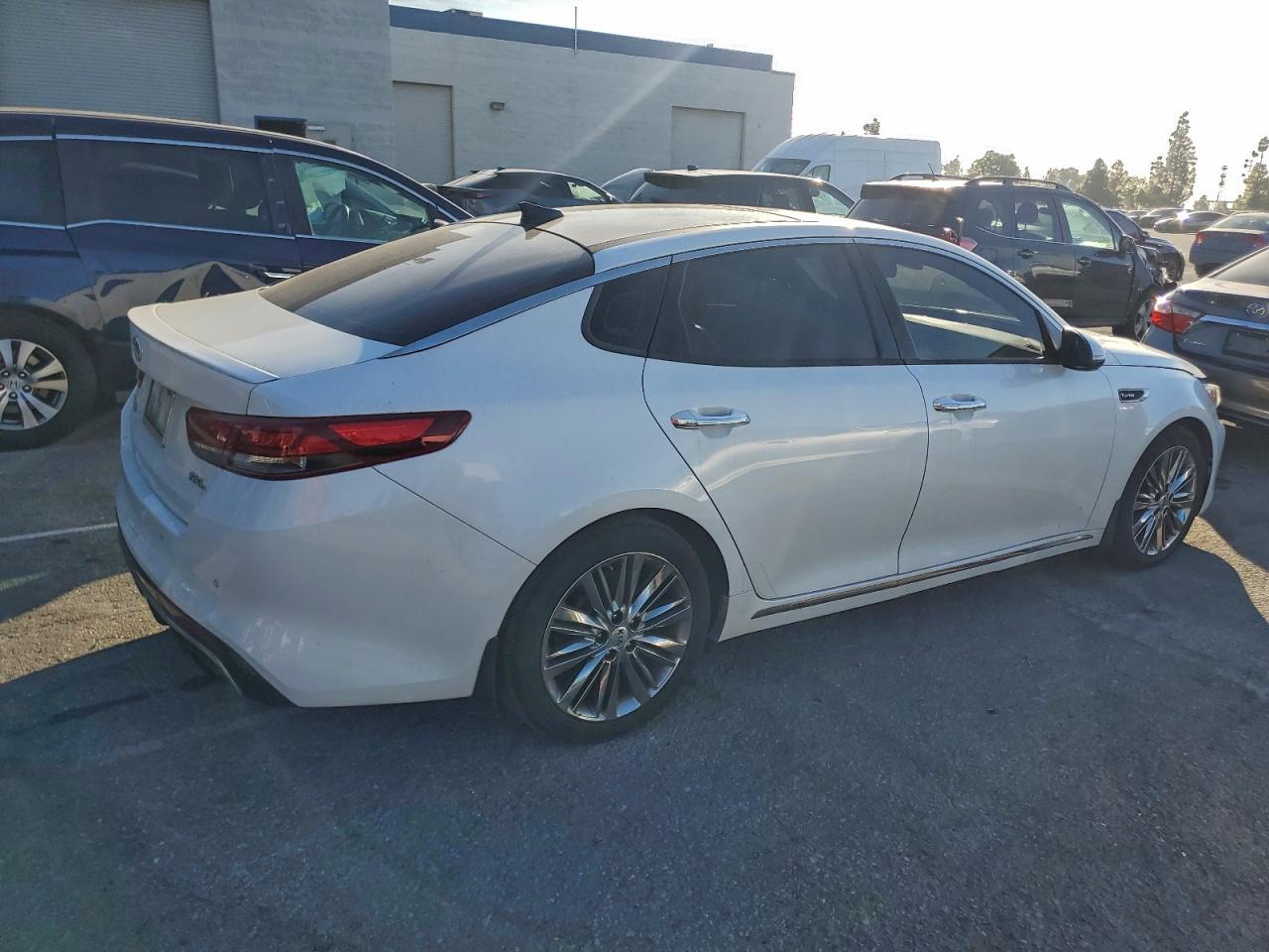 2016 KIA OPTIMA SXL photo 5