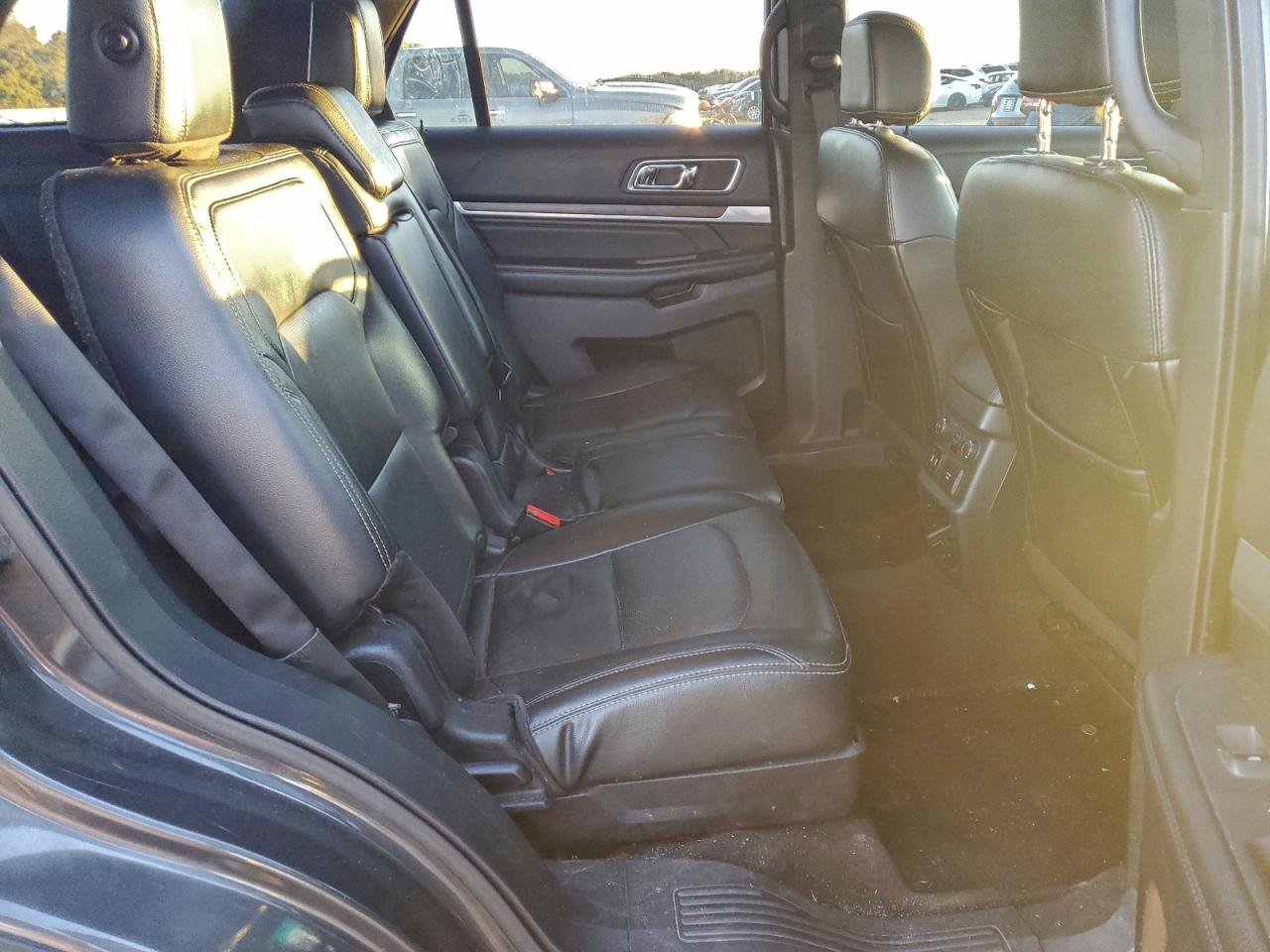 2016 FORD EXPLORER LIMITED photo 10