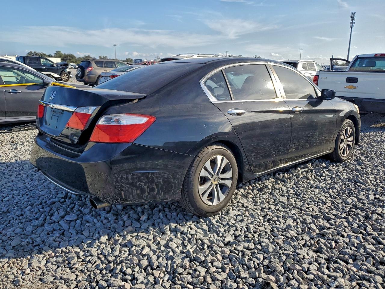 2015 HONDA ACCORD LX photo 3