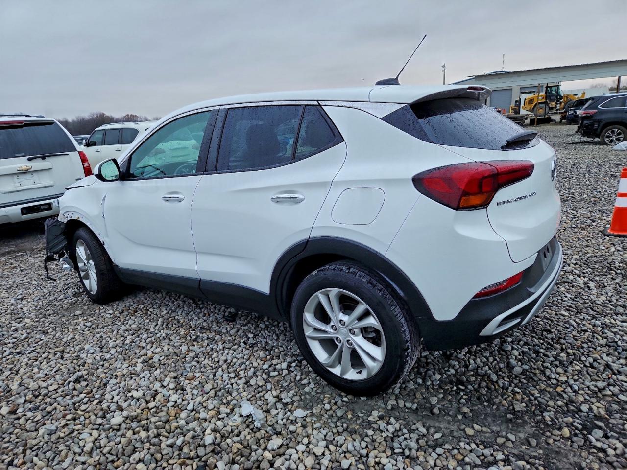 2020 BUICK ENCORE GX PREFERRED photo 2