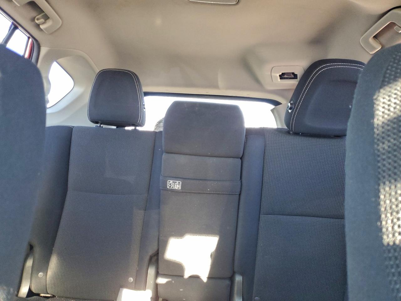 2018 TOYOTA RAV4 HV LE photo 28