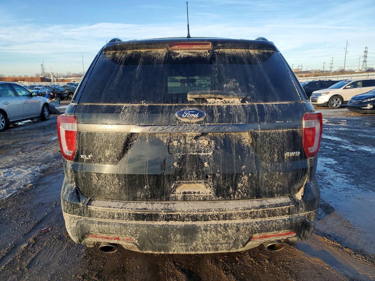 2018 FORD EXPLORER XLT photo 6
