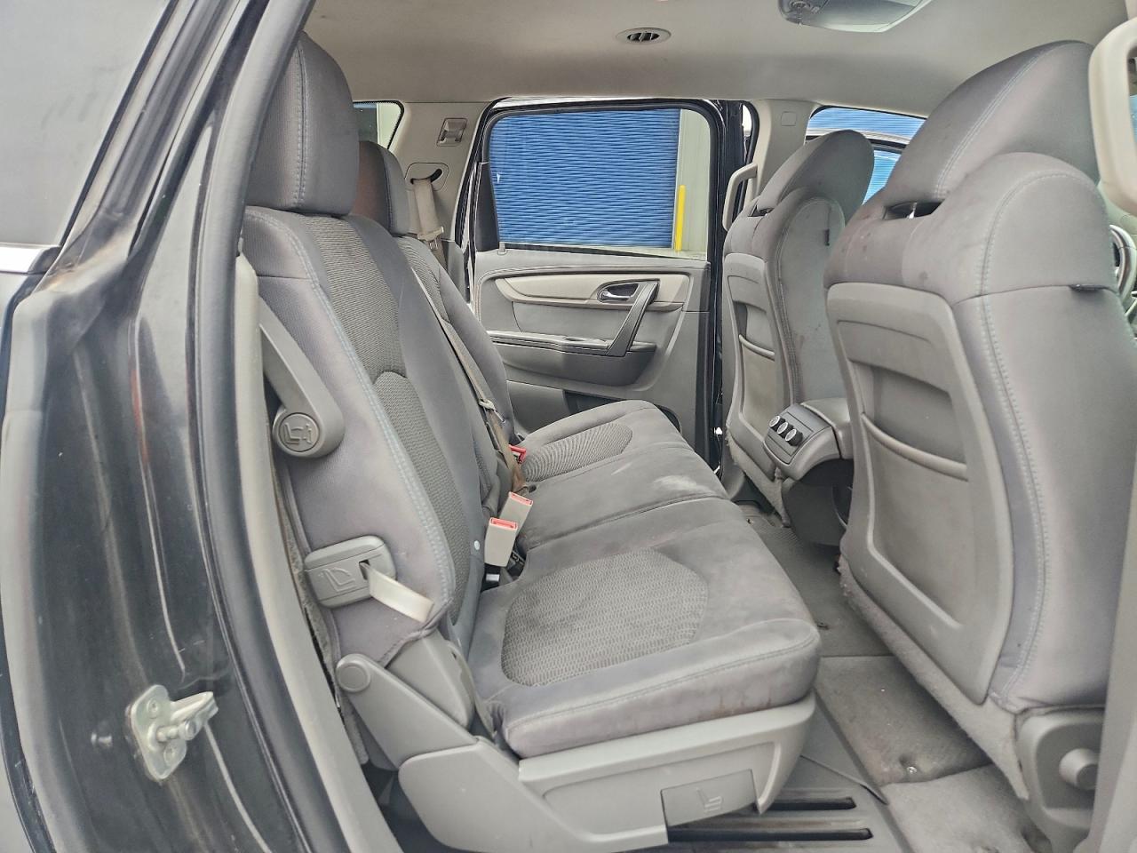 2014 CHEVROLET TRAVERSE LT photo 21