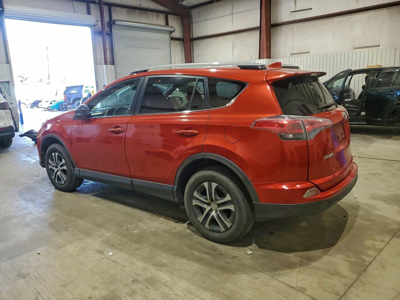 2017 TOYOTA RAV4 LE photo 3