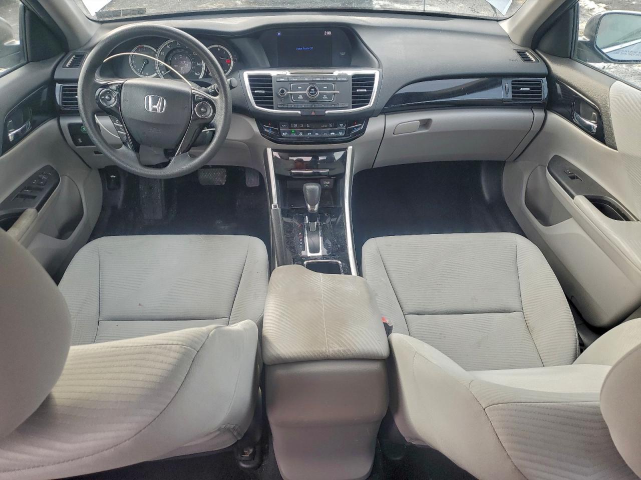 2017 HONDA ACCORD LX photo 15
